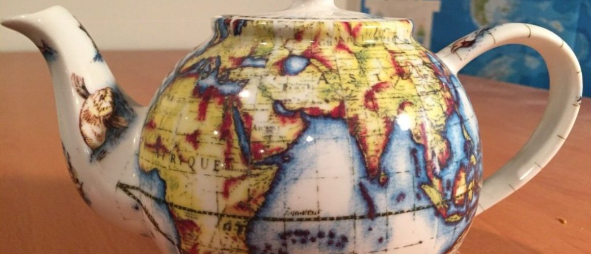 PAUL-CARDEW-TERRESTRIAL-GLOBE-Old-World-Map-Teapot-_57